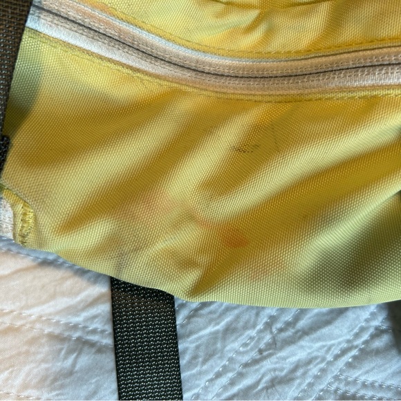 Patagonia Bag Atom 8L Yellow Sling Waist Snap Cross Body Backpack - Picture 8 of 9